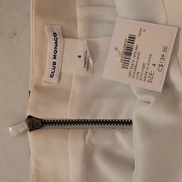 NWT Club Monaco skirt, size 4, mint green - Picture 4 of 5